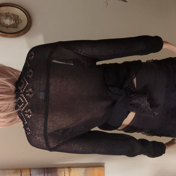 BCBG rayon wrap size S. - Picture 6 of 8